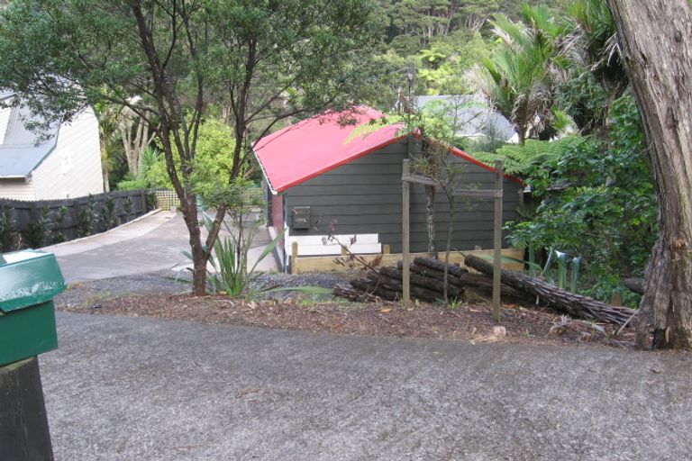 Photo of property in 33 Warner Park Avenue, Laingholm, Auckland, 0604