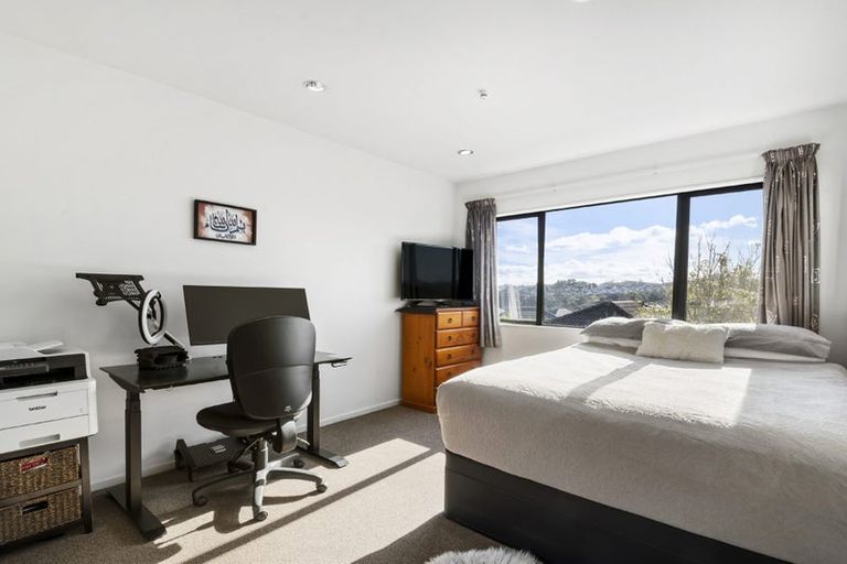 Photo of property in 24/22 Northcross Drive, Oteha, Auckland, 0632