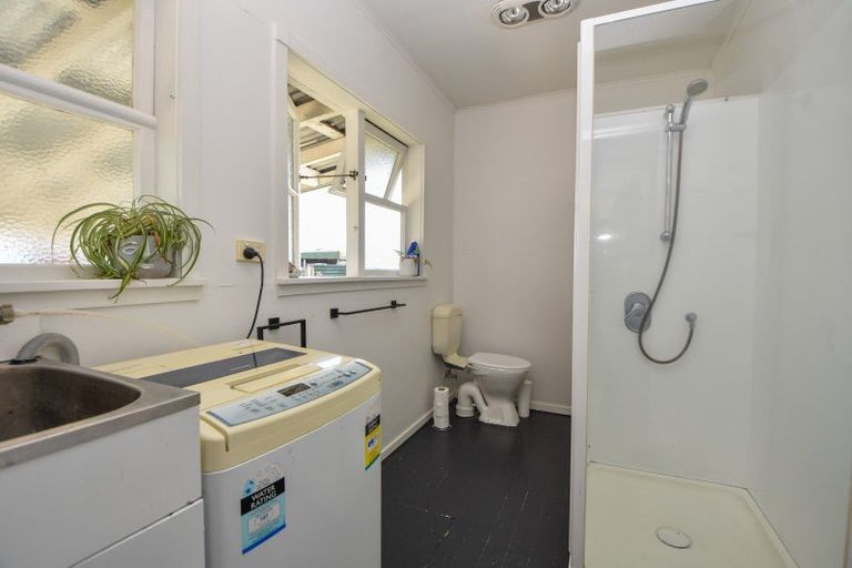 Photo of property in 33 Wyndham Street, Carterton, 5713