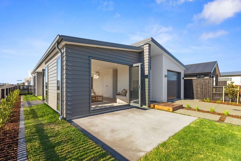 Photo of property in 8 Jersey Way, Papamoa, 3118