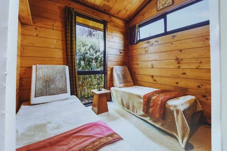 Photo of property in 55 Gilbass Avenue, Hamilton Lake, Hamilton, 3204