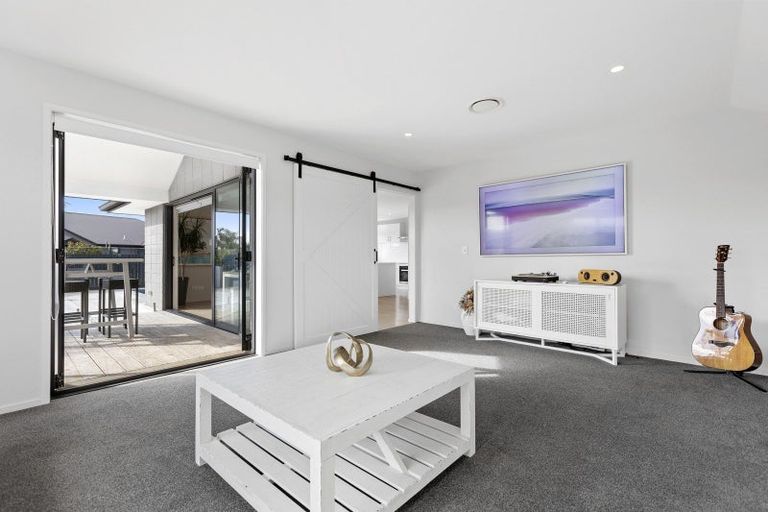 Photo of property in 2 Pimelea Street, Papamoa Beach, Papamoa, 3118