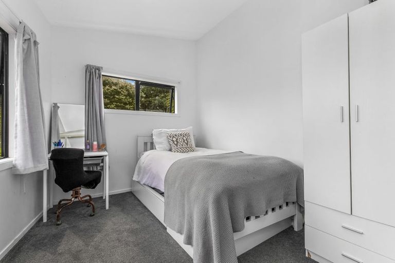 Photo of property in 54 Titoki Street, Te Atatu Peninsula, Auckland, 0610