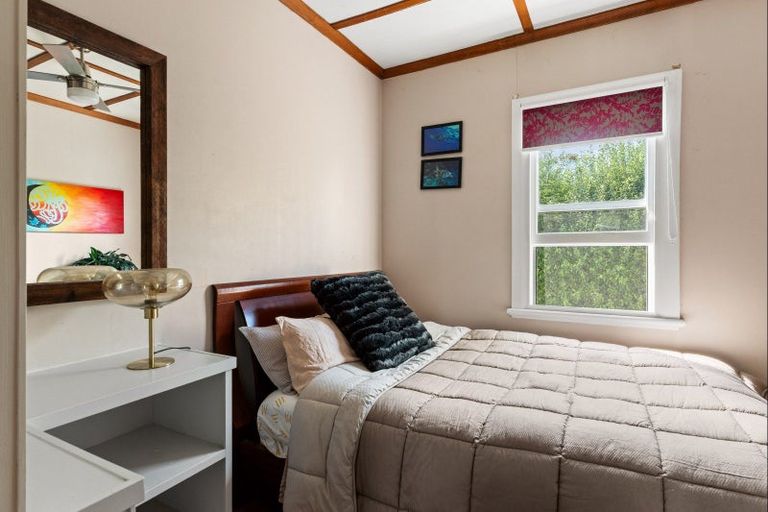 Photo of property in 6 Kanakanaia Road, Te Karaka, 4022