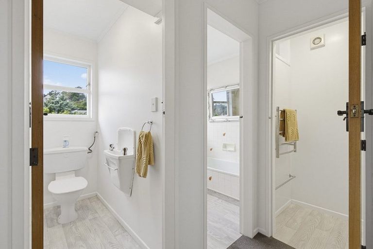 Photo of property in 9 Caesars Place, Churton Park, Wellington, 6037