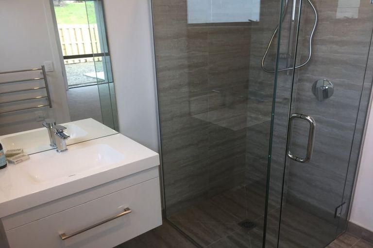 Photo of property in 2 Bathans Lane, Lake Hayes, Queenstown, 9304