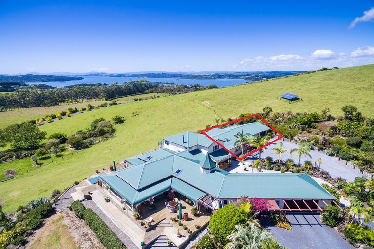Photo of property in 10 Rangitane Road, Kerikeri, 0294