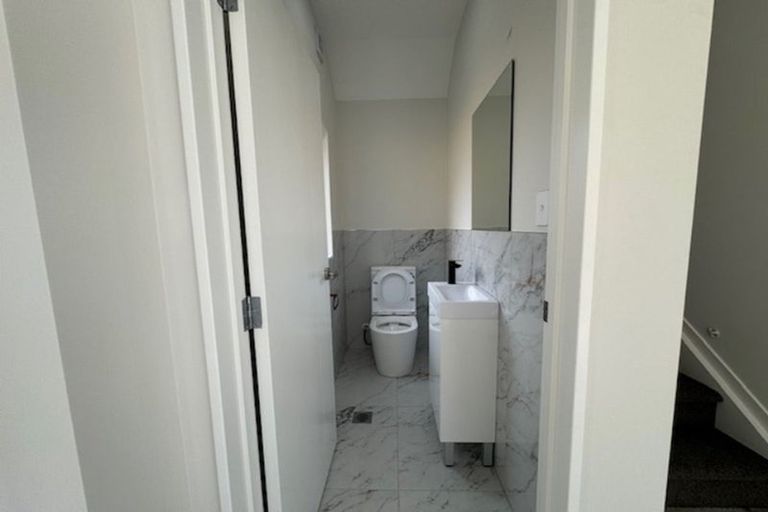 Photo of property in 18d Addington Avenue, Manurewa, Auckland, 2102