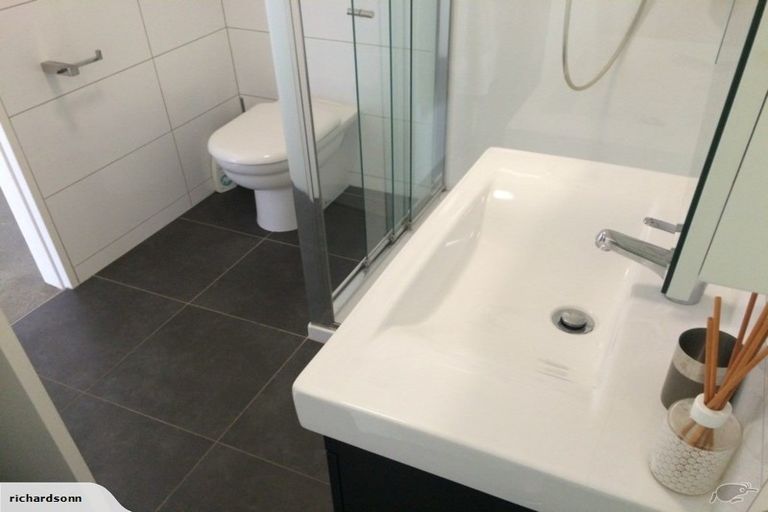 Photo of property in 1/25 Home Street, Mount Victoria, Wellington, 6011