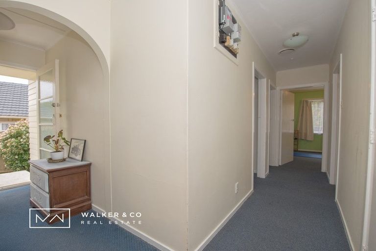Photo of property in 61 Sunny Grove, Wainuiomata, Lower Hutt, 5014