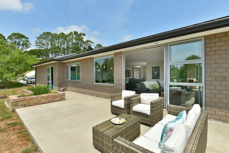 Photo of property in 927 Haruru Road, Wainui, Kaukapakapa, 0873