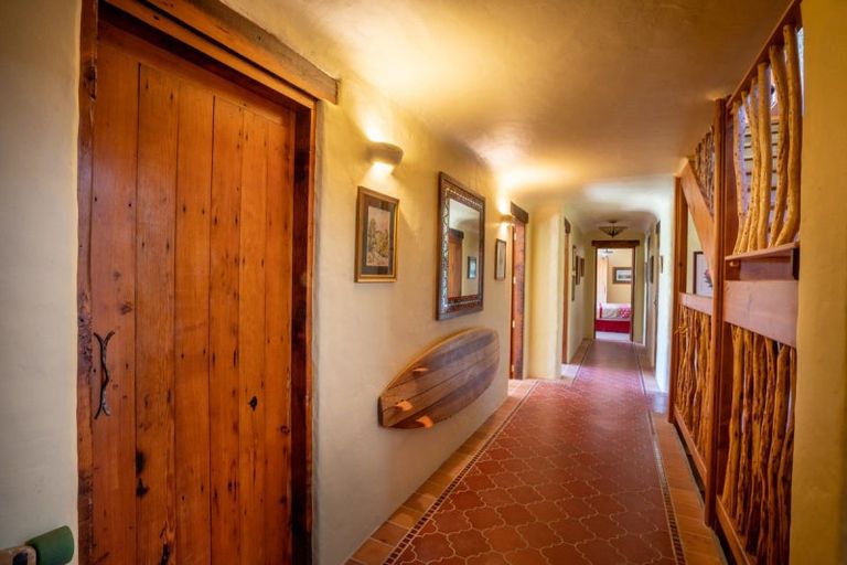 Photo of property in 4 Awaroa Lane, Sumner, Christchurch, 8081