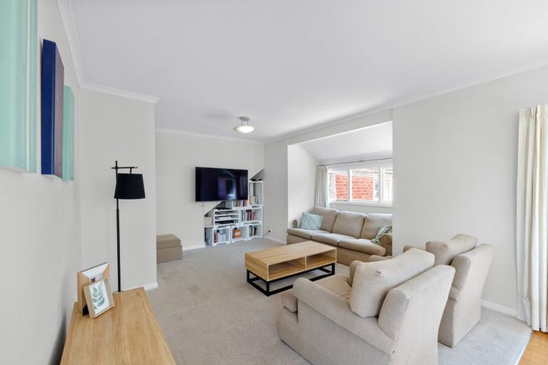 Photo of property in 74 Bowhill Road, New Brighton, Christchurch, 8083