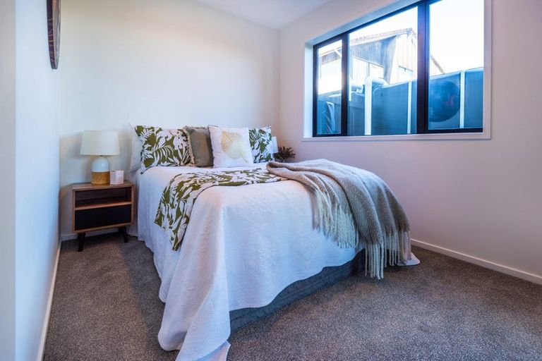 Photo of property in 19f Bradbury Road, Botany Downs, Auckland, 2010