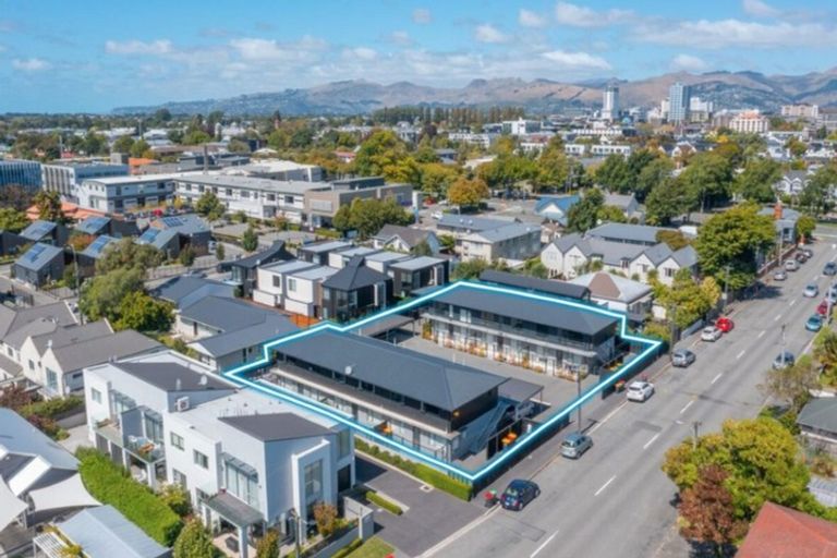 Photo of property in 1/22 Springfield Road, Saint Albans, Christchurch, 8014