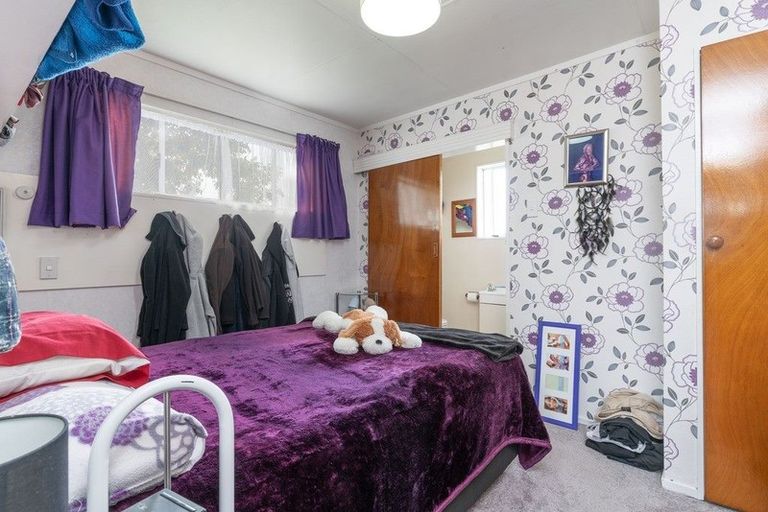 Photo of property in 16 Fergusson Street, Solway, Masterton, 5810