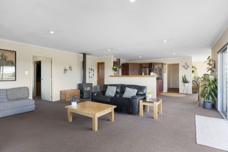 Photo of property in 4 Silich Street, Acacia Bay, Taupo, 3330
