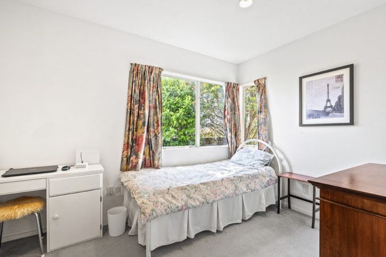 Photo of property in 1/46 Blakeborough Drive, Forrest Hill, Auckland, 0620