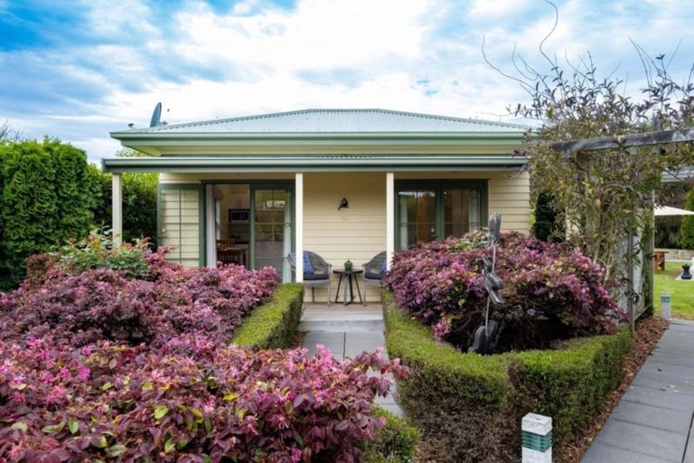 Photo of property in 198 School Road, Clive, 4102