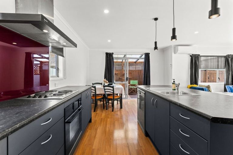 Photo of property in 25a Seddon Crescent, Marewa, Napier, 4110