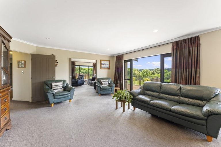 Photo of property in 45f Briarwood Road, Kelvin Grove, Palmerston North, 4470