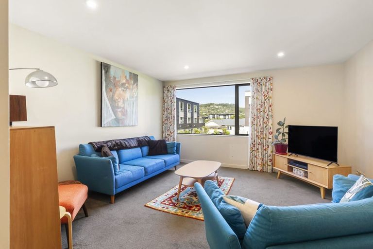 Photo of property in 20/8 Thatcher Crescent, Crofton Downs, Wellington, 6035