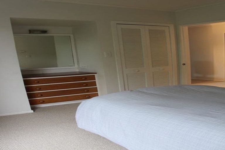 Photo of property in 28 Weka Road, Raumati Beach, Paraparaumu, 5032