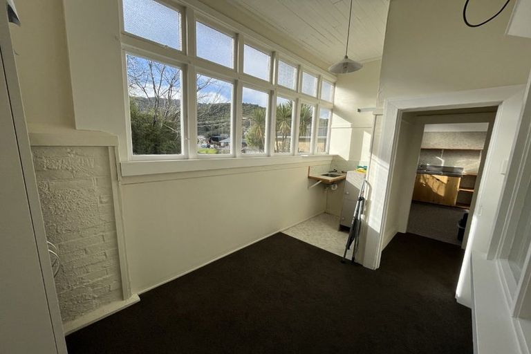 Photo of property in 18 Franklin Street, Greymouth, 7805