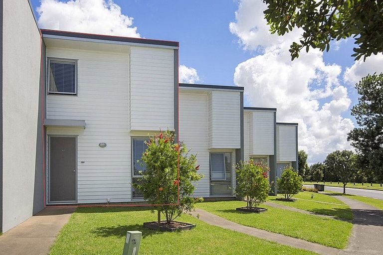 Photo of property in 83/7 Kelvin Hart Drive, East Tamaki, Auckland, 2013