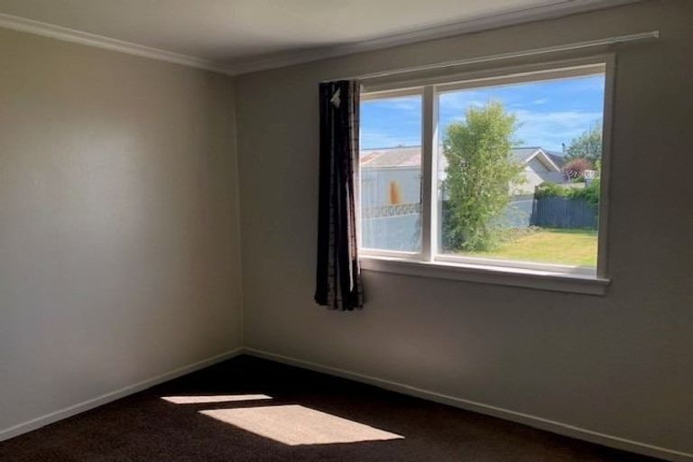 Photo of property in 216 Mcquarrie Street, Kingswell, Invercargill, 9812