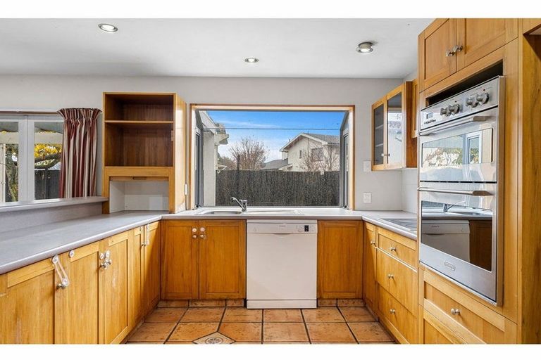 Photo of property in 3 Quirk Place, Sockburn, Christchurch, 8042