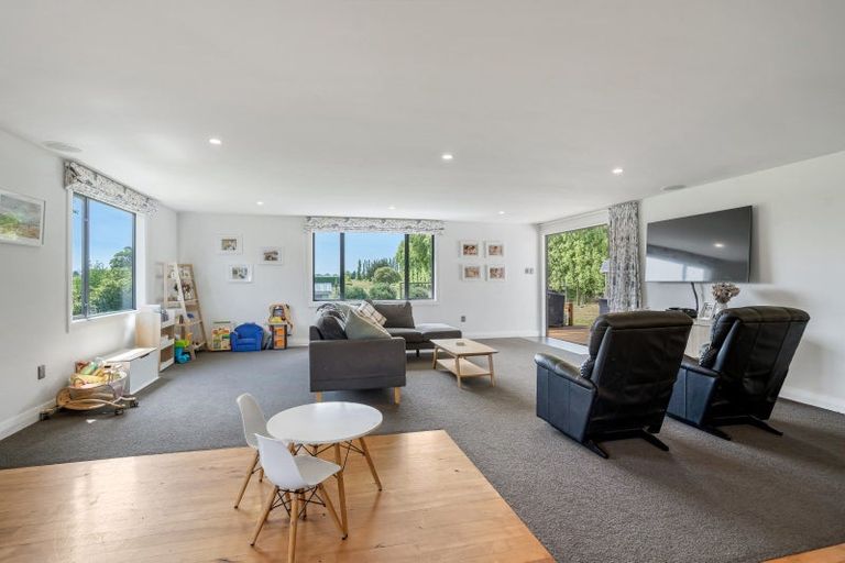 Photo of property in 64 Lochiel Bridge Road, Lochiel, Winton, 9781