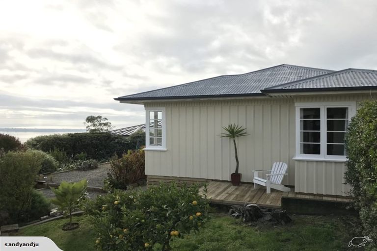 Photo of property in 5 The Rise, Mount Pleasant, Christchurch, 8081