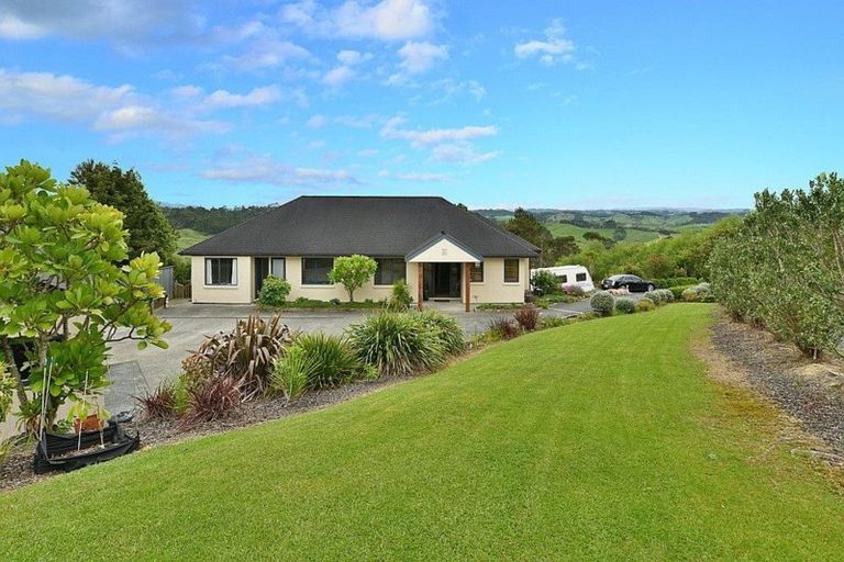 Photo of property in 206 Windmill Drive, Wainui, Silverdale, 0992