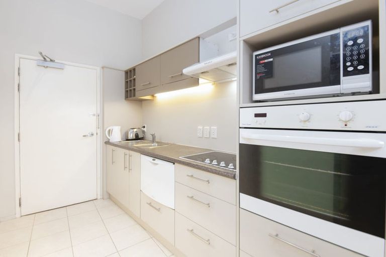 Photo of property in 103b Thorndon Quay, Pipitea, Wellington, 6011