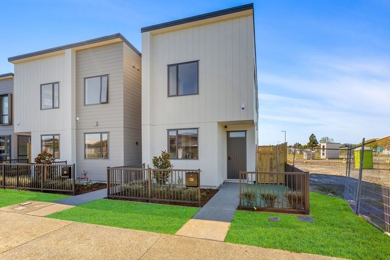 Photo of property in 154 Te Napi Drive, Takanini, Auckland, 2112