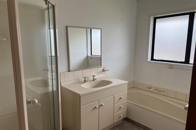 Photo of property in 162 Peverel Street, Riccarton, Christchurch, 8041