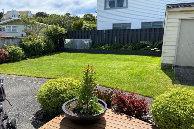 Photo of property in 1 Lomita Road, Johnsonville, Wellington, 6037