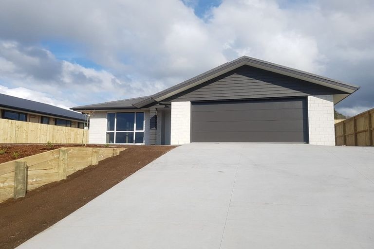 Photo of property in 37 Hass Drive, Ohauiti, Tauranga, 3112