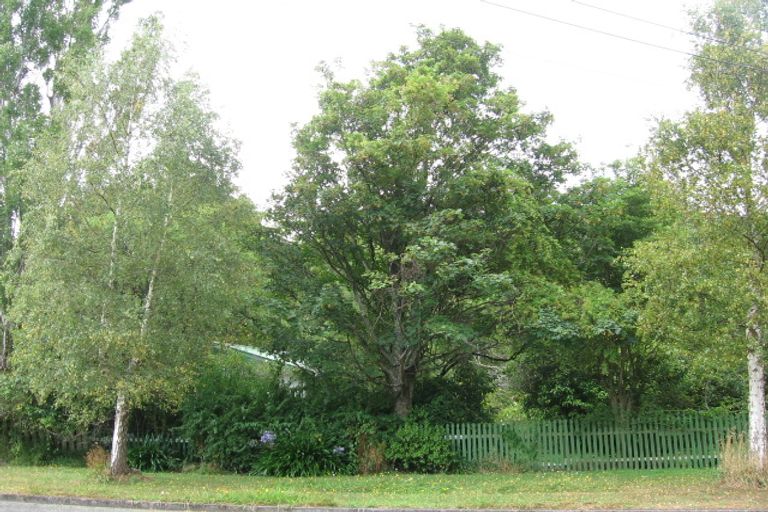 Photo of property in 3 Black Beech Street, Birchville, Upper Hutt, 5018