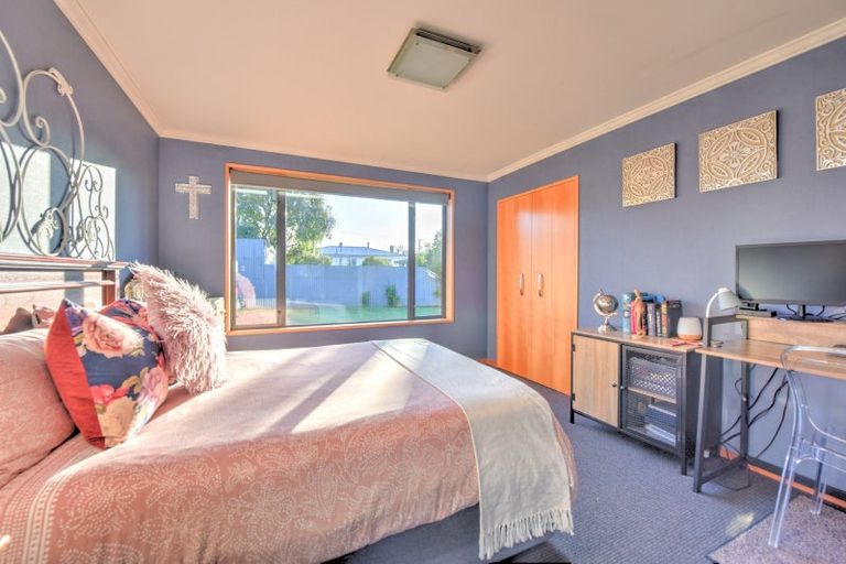 Photo of property in 6 Robina Place, Gore, 9710