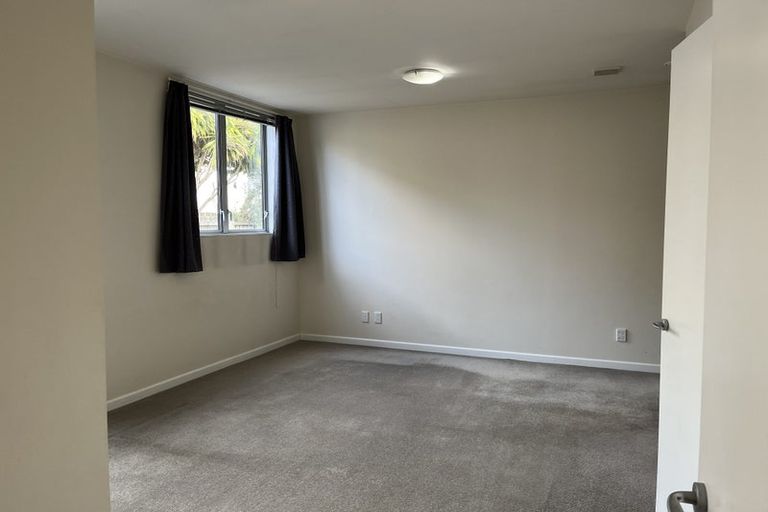Photo of property in 4/25 Home Street, Mount Victoria, Wellington, 6011