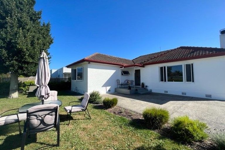 Photo of property in 105 Mayfair Avenue, Mayfair, Hastings, 4122