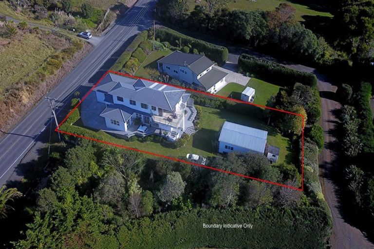 Photo of property in 689 Cove Road, Waipu, 0582