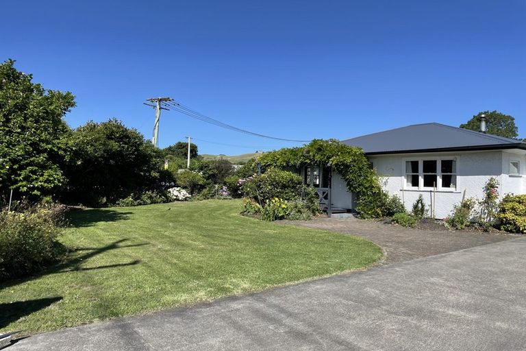 Photo of property in 45 De Lautour Road, Inner Kaiti, Gisborne, 4010