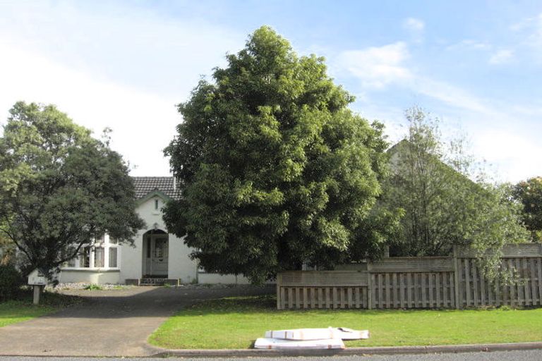 Photo of property in 2/2 Argyle Avenue, Pahurehure, Papakura, 2113