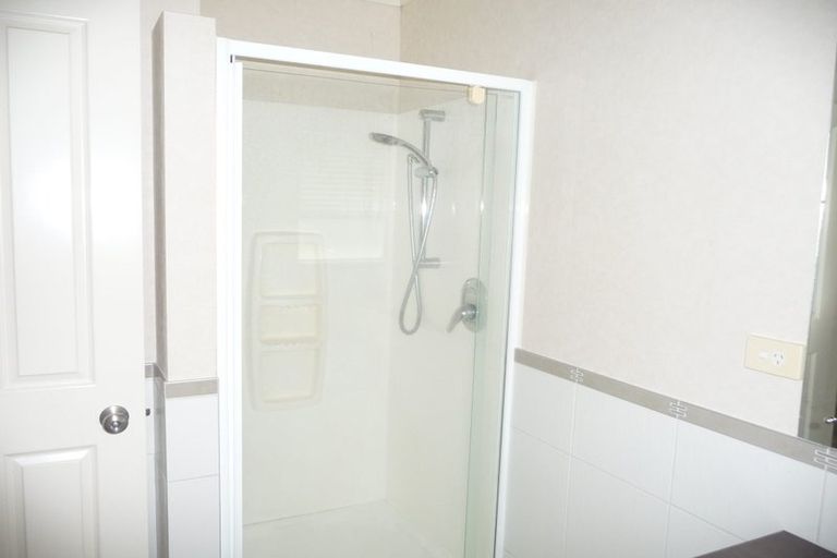 Photo of property in 6 Pennygale Close, Flat Bush, Auckland, 2016