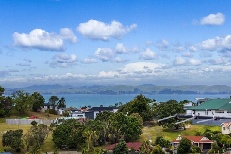 Photo of property in 8 Caversham Drive, Torbay, Auckland, 0630