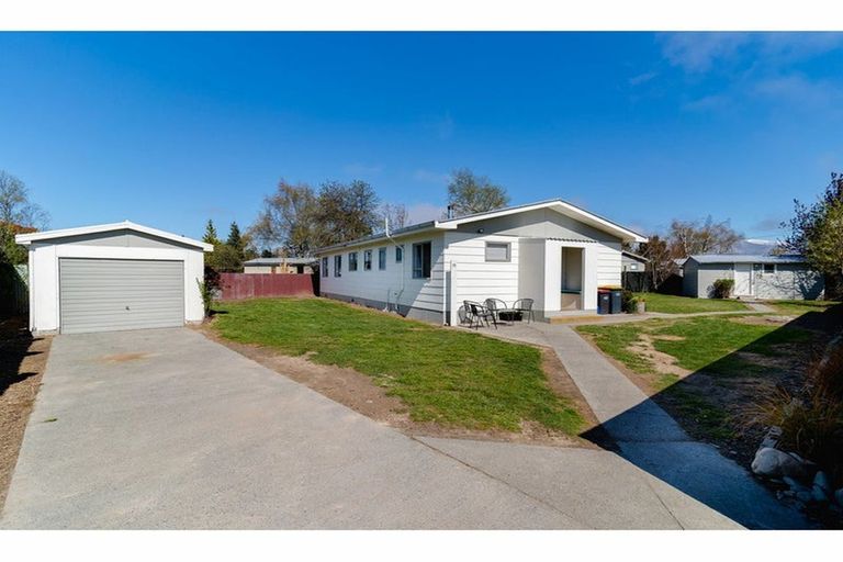 Photo of property in 19 Cass Crescent, Twizel, 7901