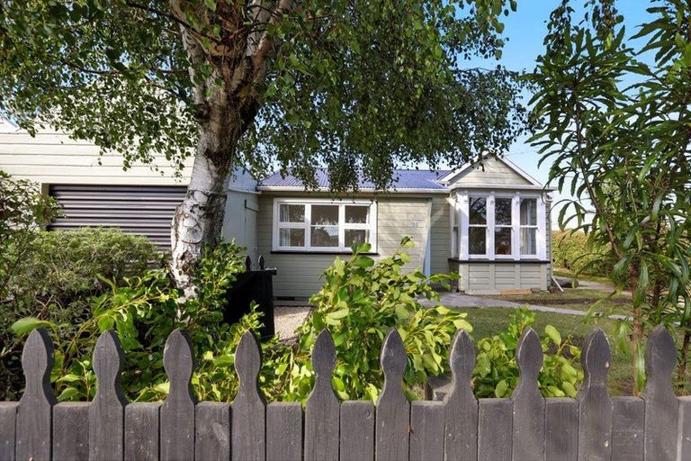 Photo of property in 74 Barton Street, Woolston, Christchurch, 8023